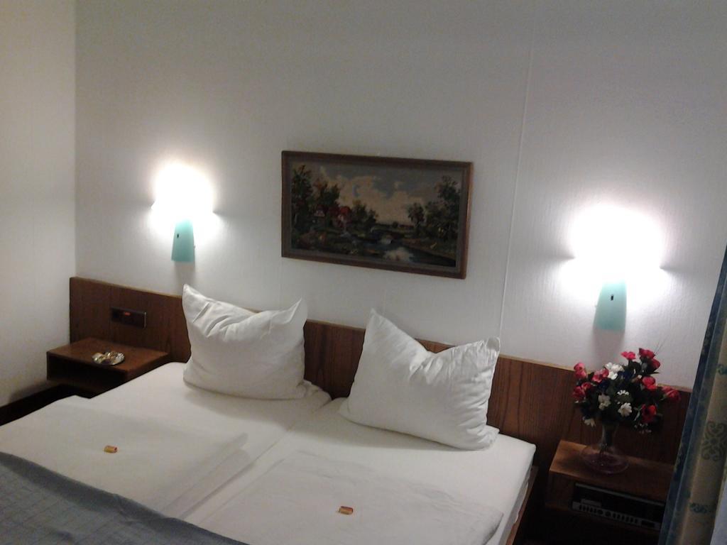 S&L Hotel Neuss Eksteriør billede