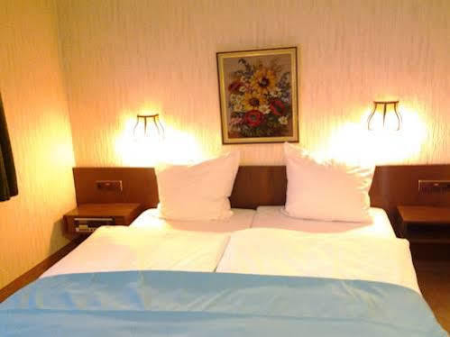 S&L Hotel Neuss Eksteriør billede