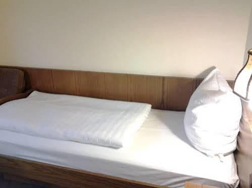 S&L Hotel Neuss Eksteriør billede