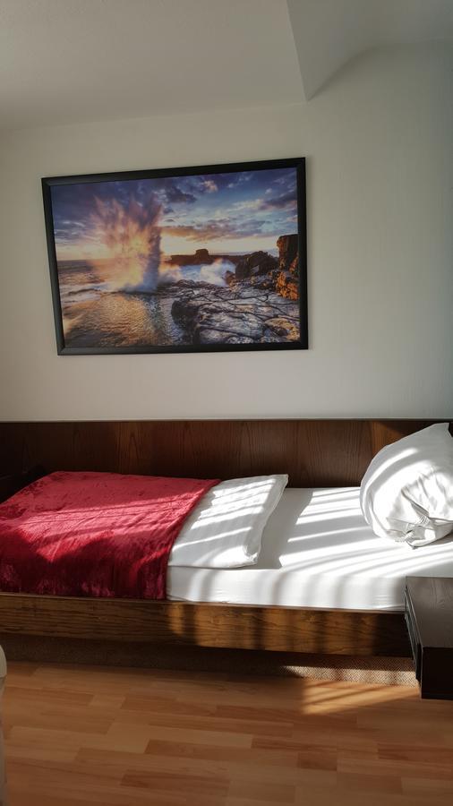 S&L Hotel Neuss Eksteriør billede